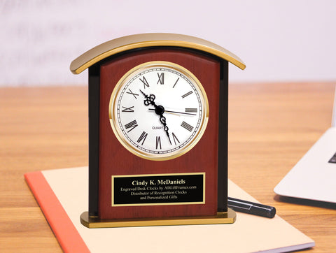 Engrave Shelf Clock Service Award Gift Arch Base Black Border Wood Panel Black Engraved Plate Present Retire Coworker Employee of The Year