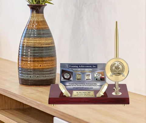 Teacher educator engrave desk pen congratulation education gift card holder